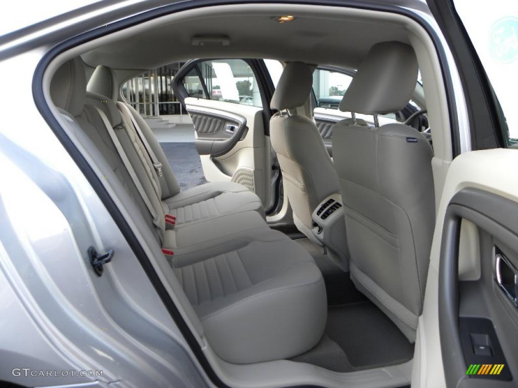 Light Stone Interior 2011 Ford Taurus SE Photo #38439708