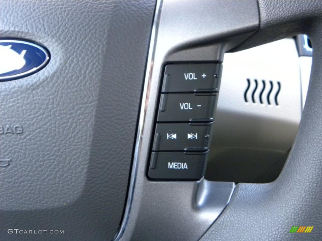2011 Ford Taurus SE Controls Photo #38439860