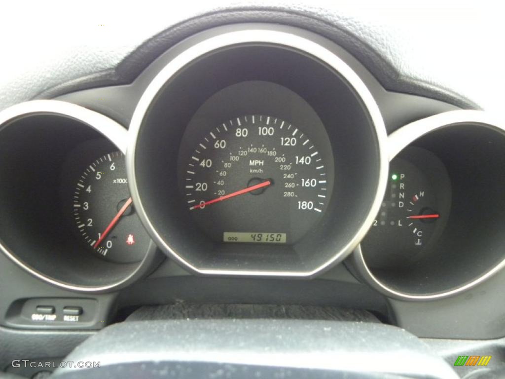 2005 Lexus SC 430 Gauges Photo #38440536