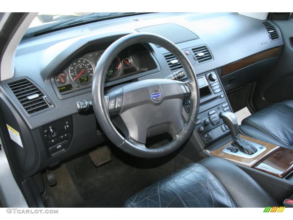 2004 Volvo XC90 2.5T AWD Graphite Dashboard Photo #38440649