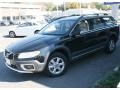 Black - XC70 3.2 AWD Photo No. 2