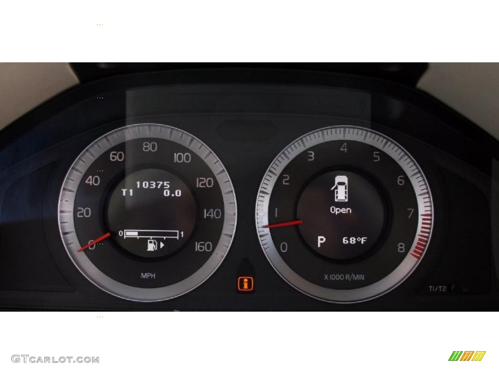 2010 Volvo XC70 3.2 AWD Gauges Photo #38441124