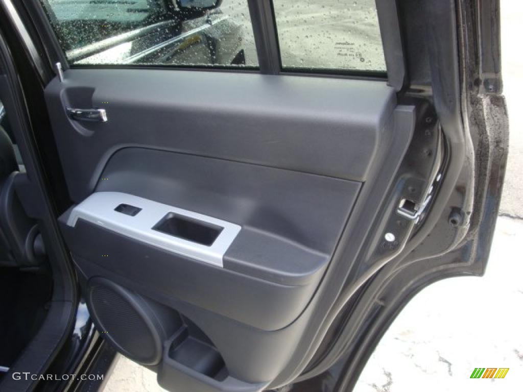 2008 Jeep Compass Sport 4x4 Dark Slate Gray Door Panel Photo #38441412
