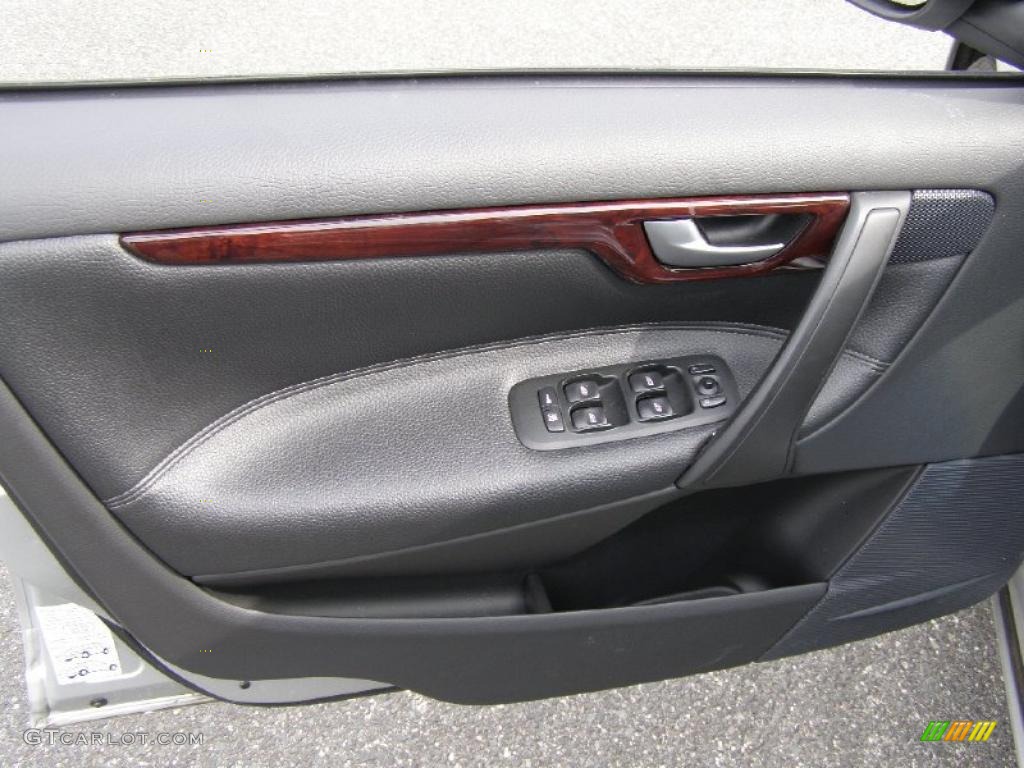 2009 Volvo S60 2.5T AWD Door Panel Photos
