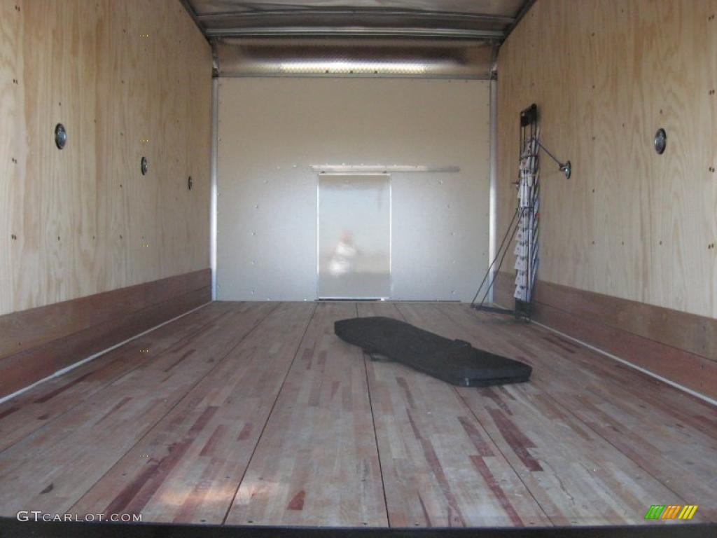 2010 Chevrolet Express Cutaway 3500 Commercial Moving Van Trunk Photo #38442476