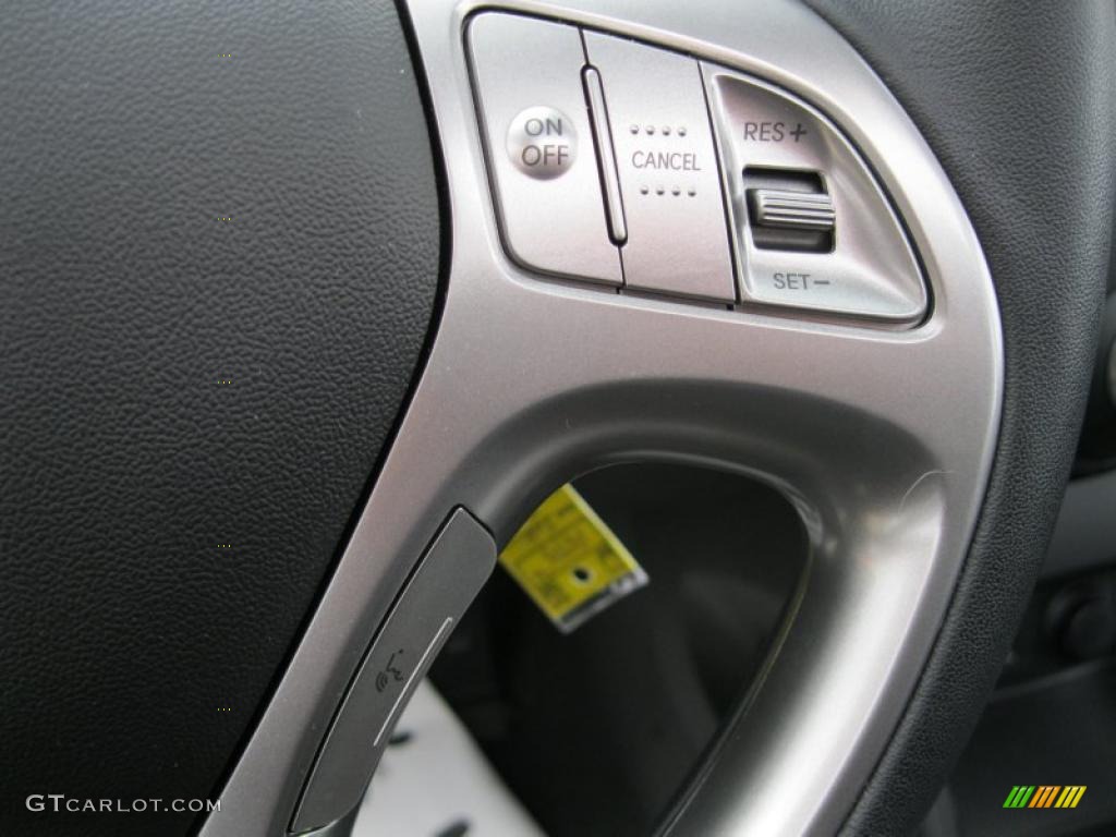 2010 Hyundai Tucson Limited AWD Controls Photo #38442752