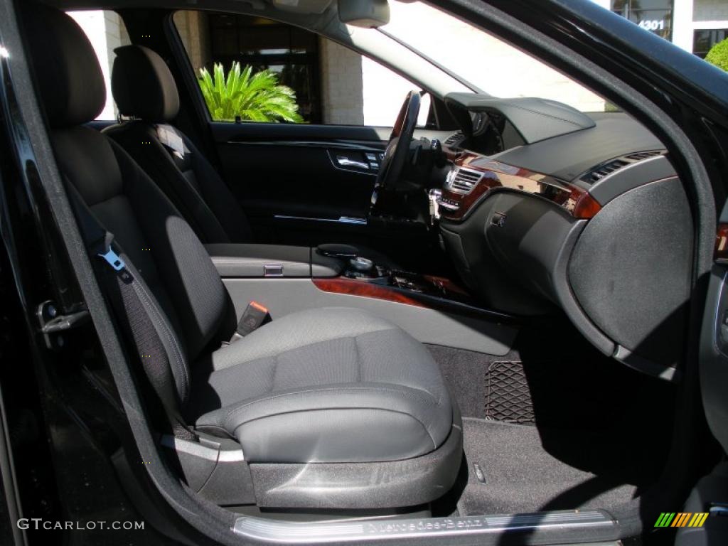Black Interior 2010 Mercedes-Benz S 550 Sedan Photo #38444944