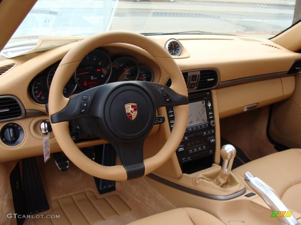 2011 Porsche 911 Carrera Coupe Sand Beige Dashboard Photo #38446564