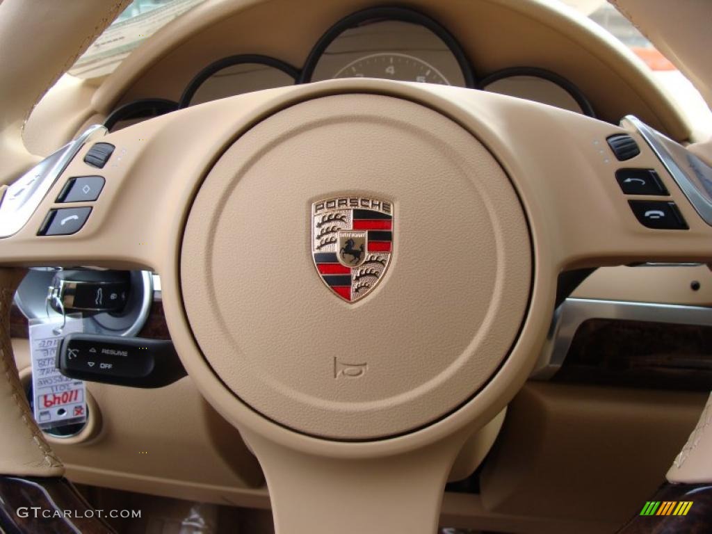 2011 Porsche Cayenne Standard Cayenne Model Controls Photo #38447181