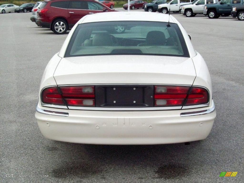 2004 Park Avenue  - White Diamond Pearl / Shale photo #13