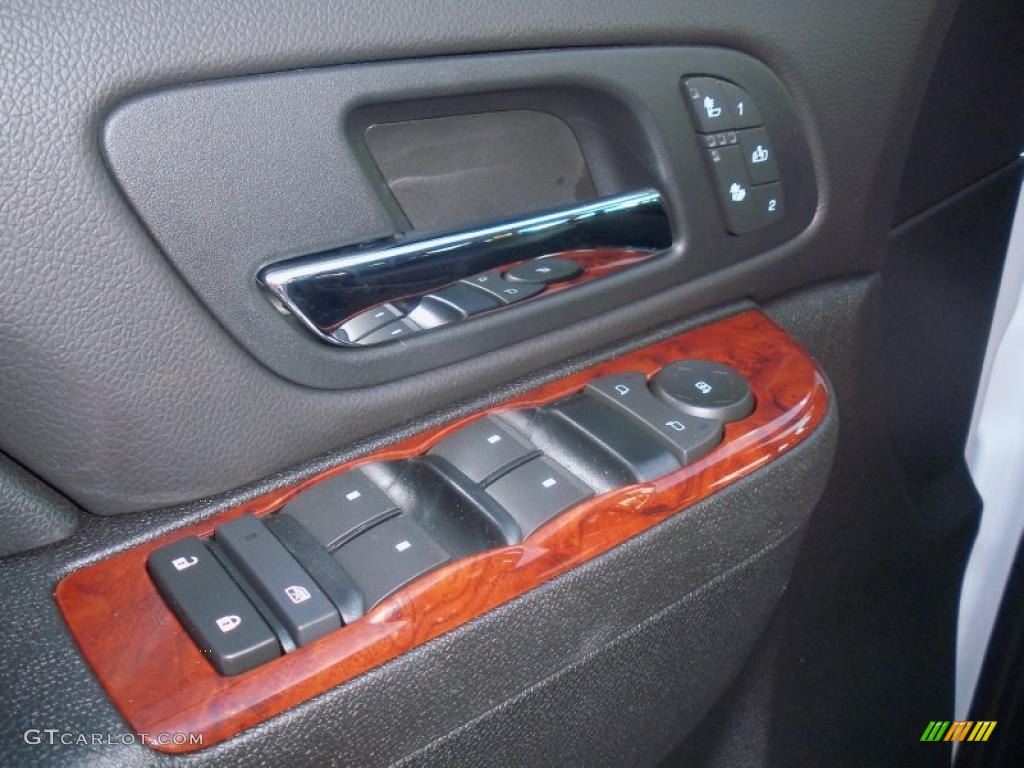 2011 Chevrolet Silverado 2500HD LTZ Extended Cab 4x4 Controls Photo #38451228