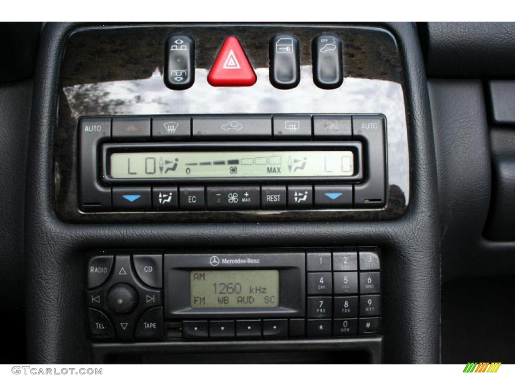 2003 Mercedes-Benz CLK 430 Cabriolet Controls Photo #38453144