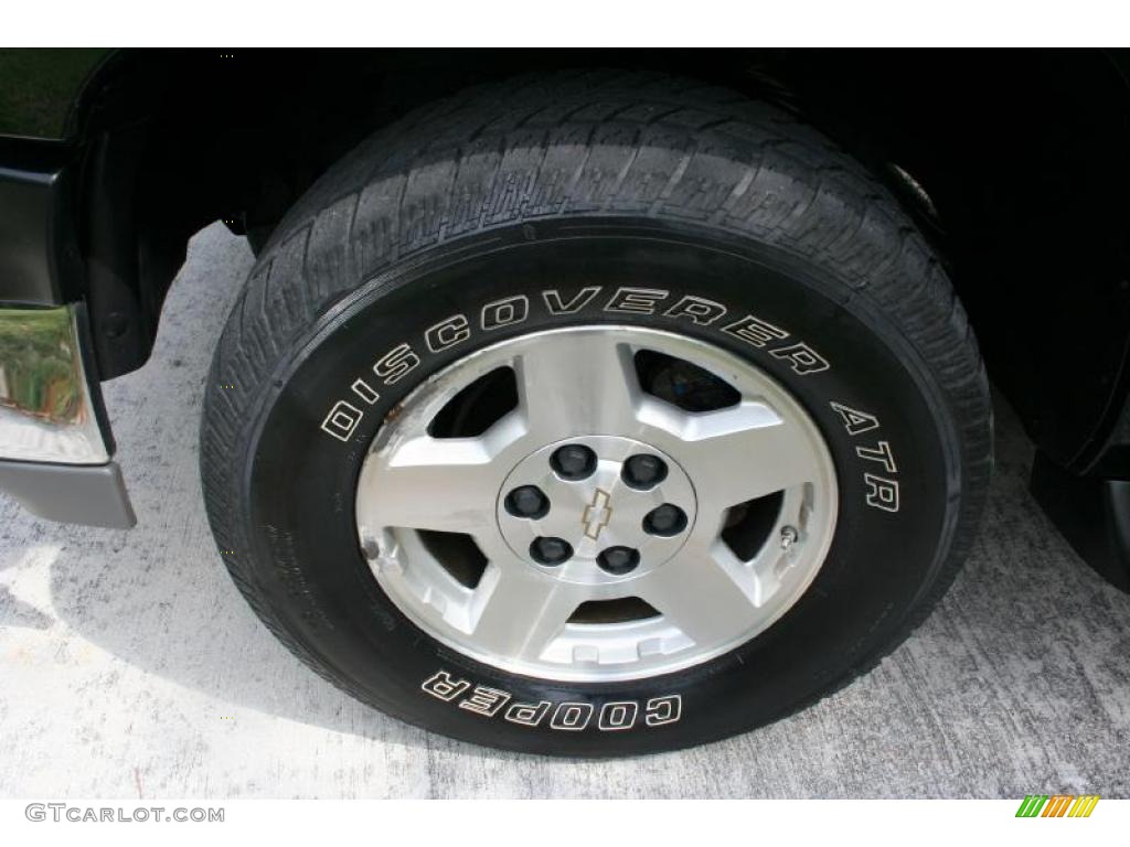 2004 Chevrolet Suburban 1500 LT 4x4 Wheel Photo #38454025