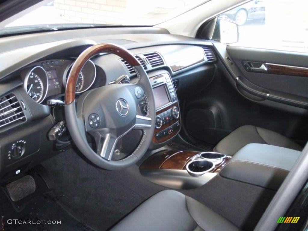 Black Interior 2011 Mercedes-Benz R 350 4Matic Photo #38454753