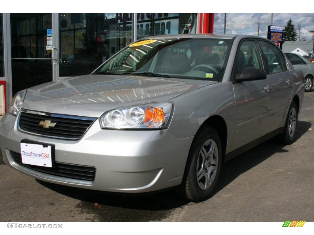 Dark Gray Metallic Chevrolet Malibu