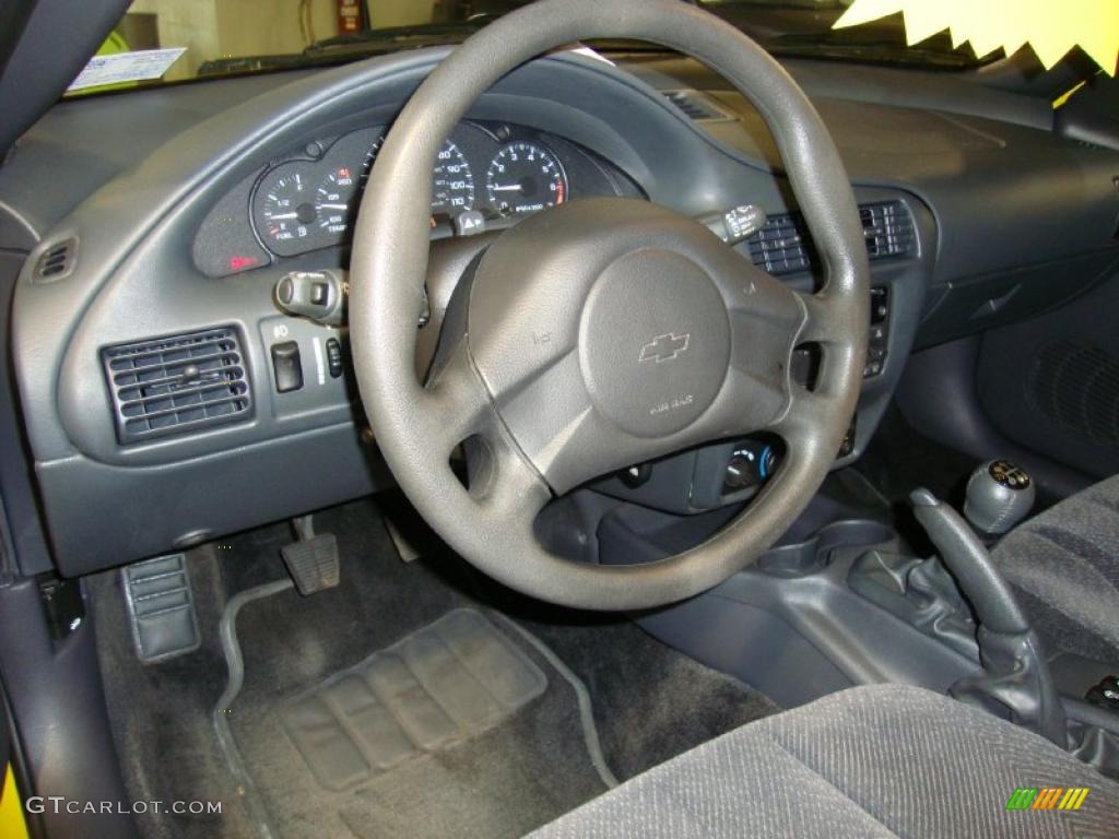 2005 Cavalier LS Sport Coupe - Rally Yellow / Graphite Gray photo #11