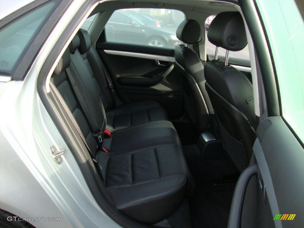 2008 A4 2.0T quattro Sedan - Light Silver Metallic / Black photo #22
