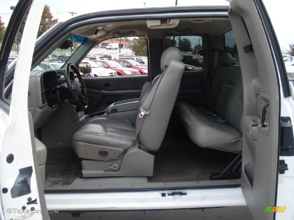 Medium Gray Interior 2003 Chevrolet Silverado 2500HD LS Extended Cab 4x4 Photo #38458789