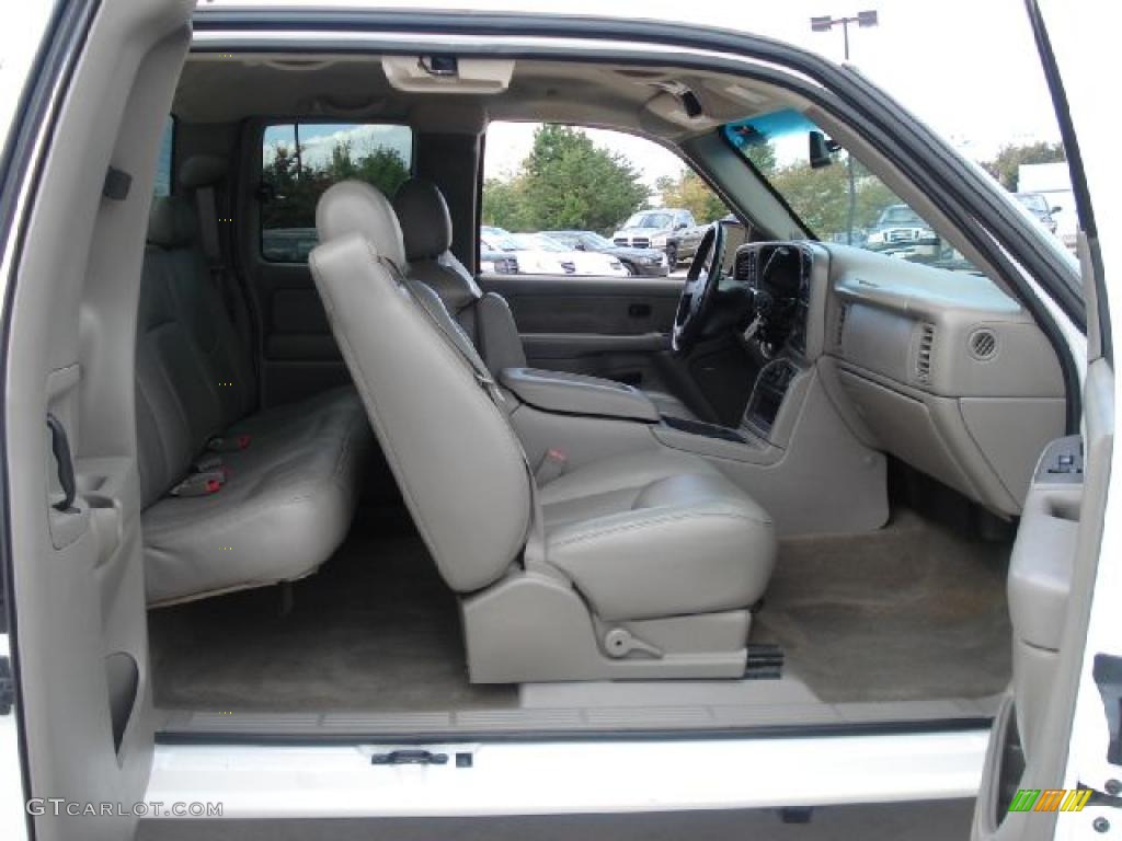 Medium Gray Interior 2003 Chevrolet Silverado 2500hd Ls