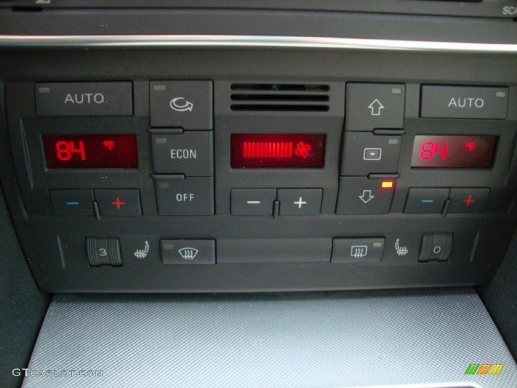 2008 A4 2.0T quattro Sedan - Light Silver Metallic / Black photo #40