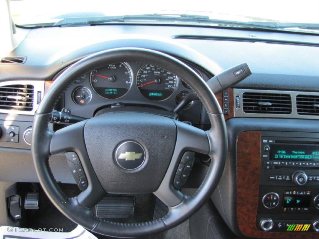 2007 Chevrolet Suburban 1500 LTZ 4x4 Ebony Steering Wheel Photo #38460209