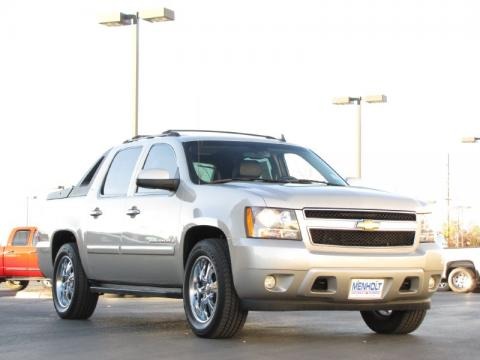 2007 Chevrolet Avalanche LT 4WD Data, Info and Specs