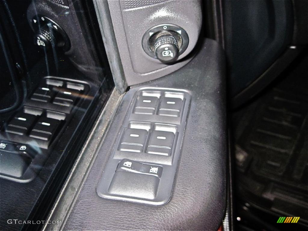 2006 Land Rover Range Rover Sport Supercharged Controls Photo #38463161