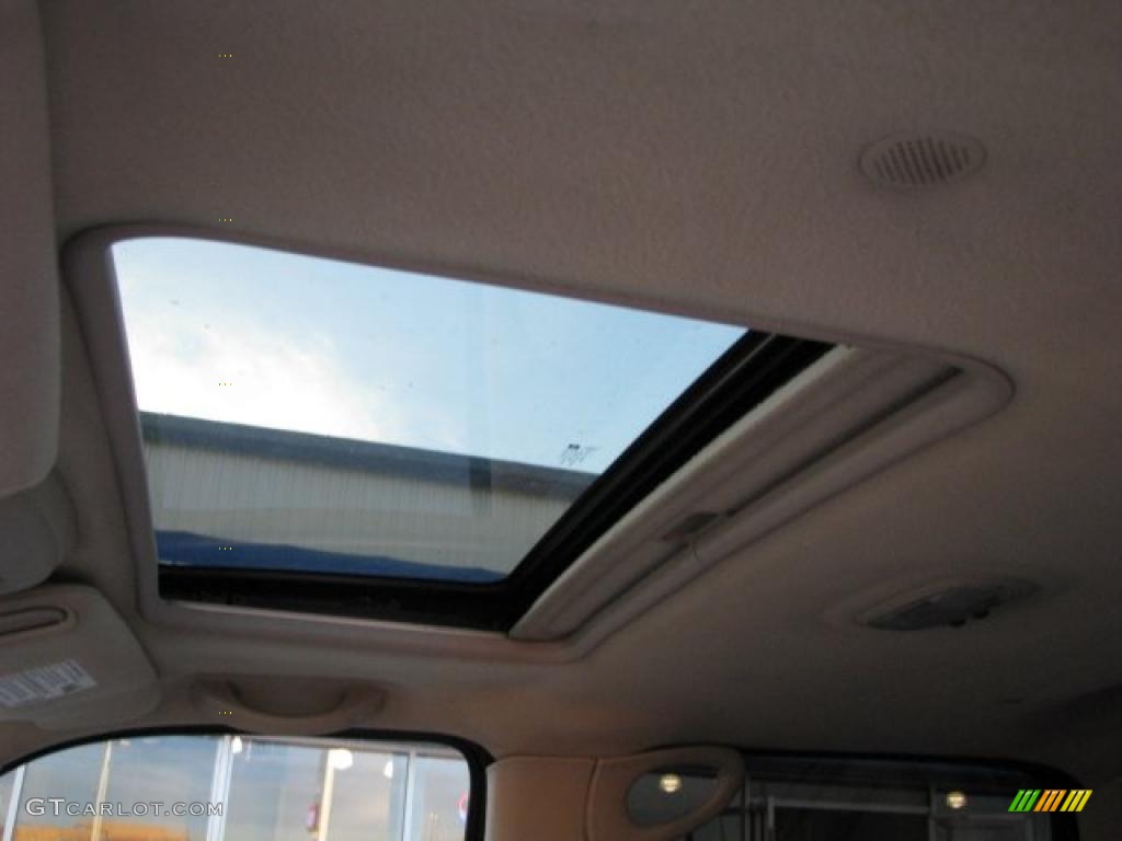 2003 Cadillac Escalade EXT AWD Sunroof Photos