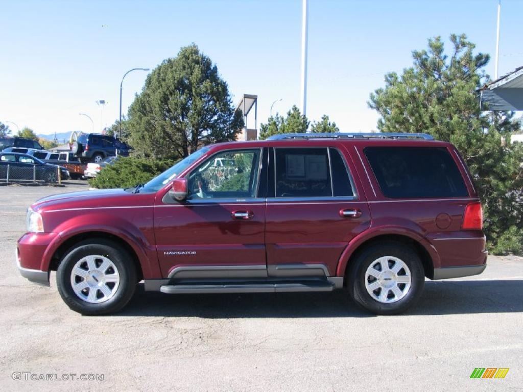 2004 Navigator Luxury 4x4 - Merlot Red Metallic / Dove Grey photo #1