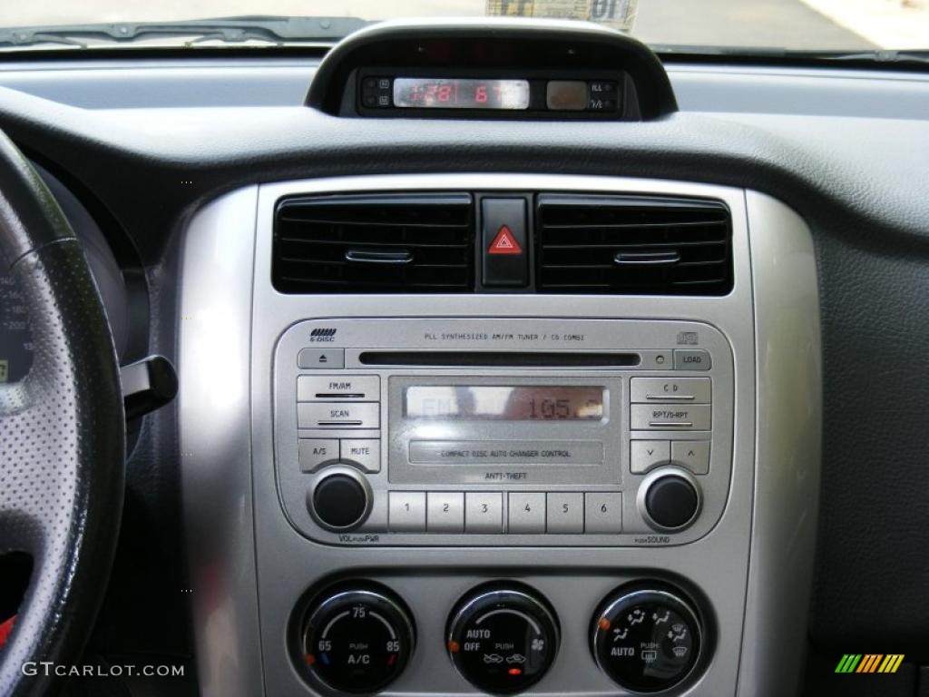 2005 Suzuki Aerio SX AWD Sport Wagon Controls Photo #38464625