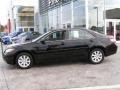 Black - Camry XLE Photo No. 4