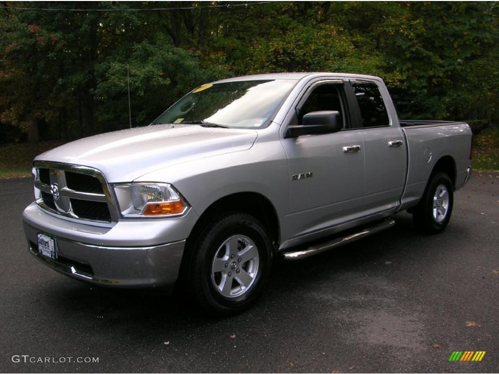 2009 Ram 1500 SLT Quad Cab 4x4 - Bright Silver Metallic / Dark Slate/Medium Graystone photo #1