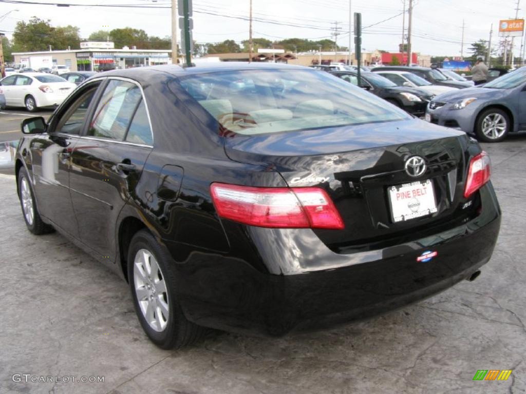 2007 Camry XLE - Black / Bisque photo #5