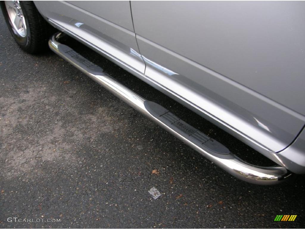 2009 Ram 1500 SLT Quad Cab 4x4 - Bright Silver Metallic / Dark Slate/Medium Graystone photo #18