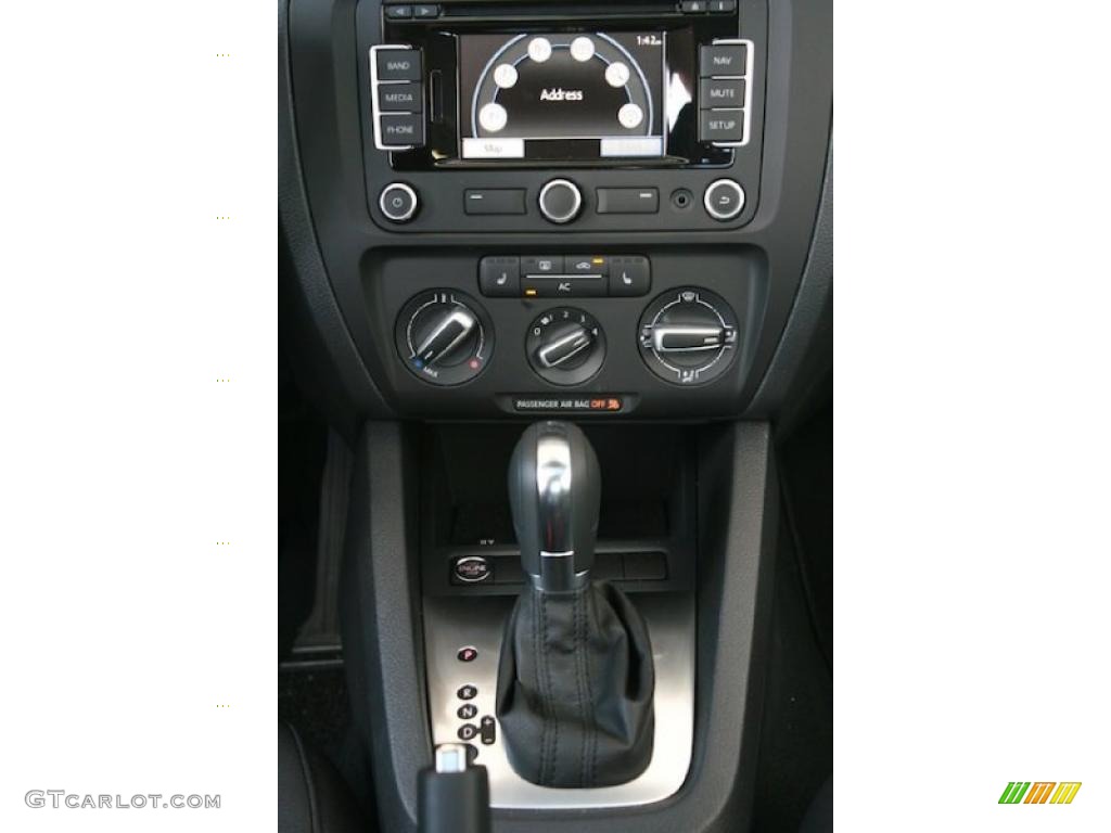 2011 Volkswagen Jetta SEL Sedan 6 Speed Tiptronic Automatic Transmission Photo #38465797