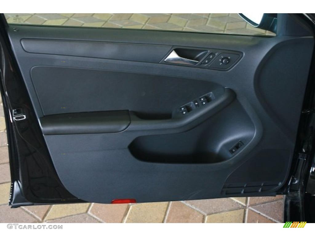 2011 Volkswagen Jetta SE Sedan Titan Black Door Panel Photo #38466033