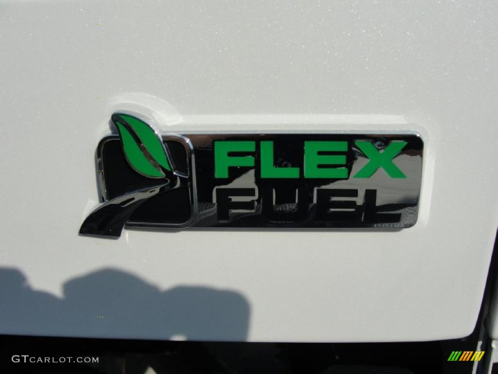 2011 Ford F350 Super Duty Lariat Crew Cab 4x4 Marks and Logos Photo #38466121