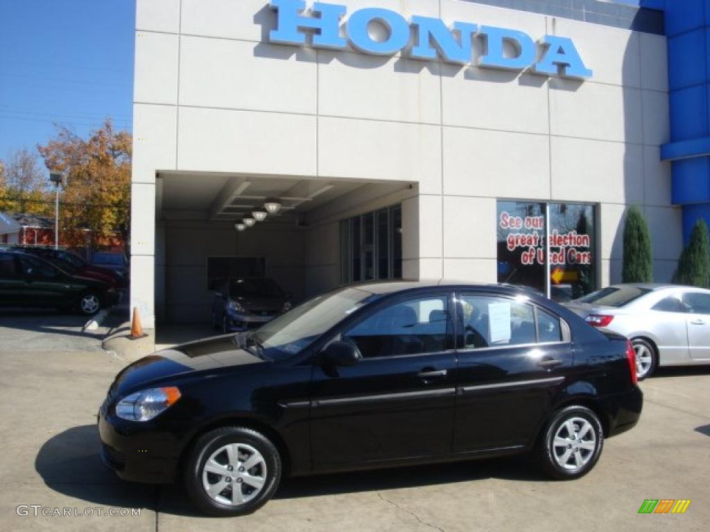 2009 Accent GLS 4 Door - Ebony Black / Gray photo #1