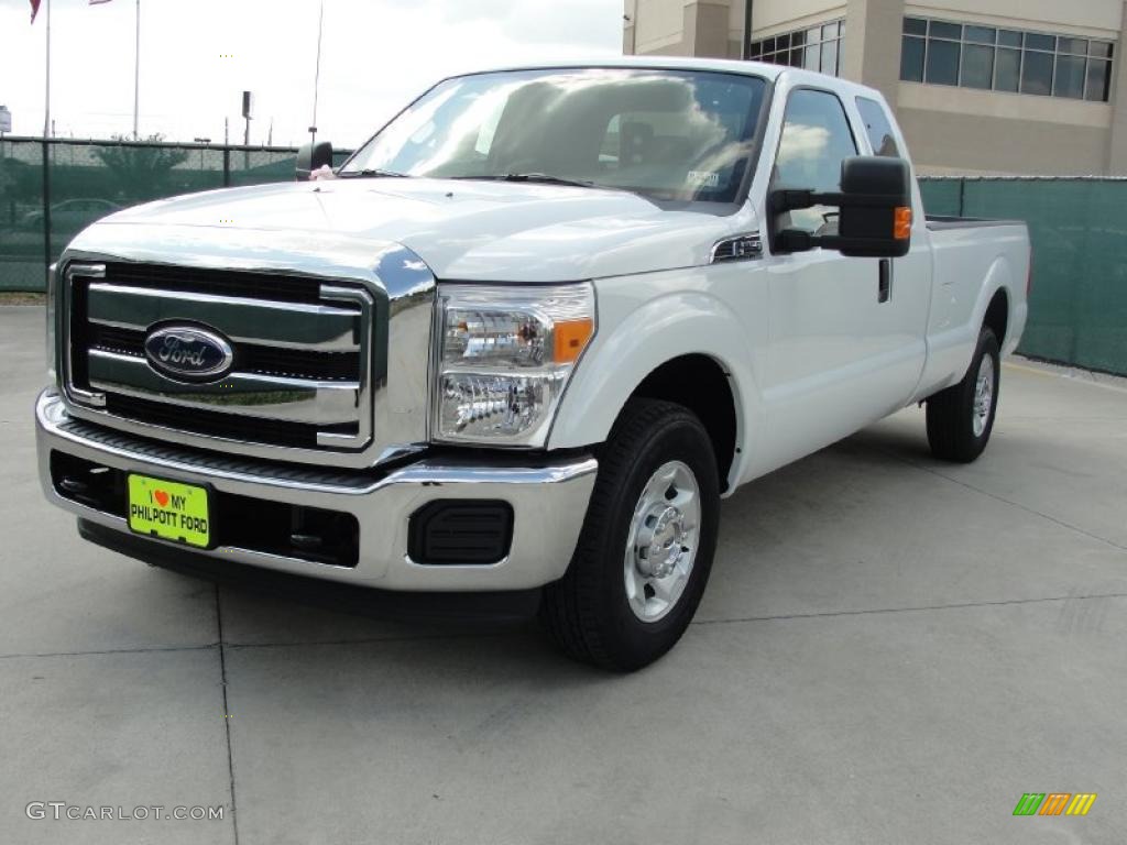 Oxford White 2011 Ford F250 Super Duty XLT SuperCab Exterior Photo #38466421