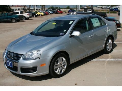 2010 Volkswagen Jetta TDI Sedan Data, Info and Specs