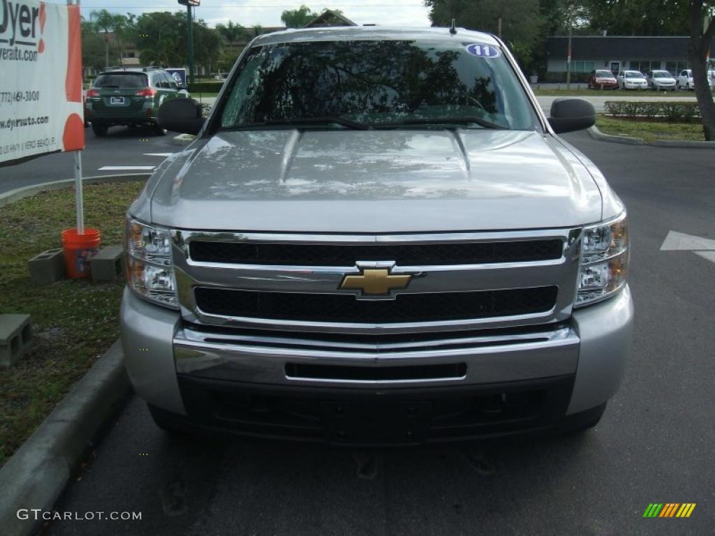 2011 Silverado 1500 LS Crew Cab 4x4 - Sheer Silver Metallic / Dark Titanium photo #2