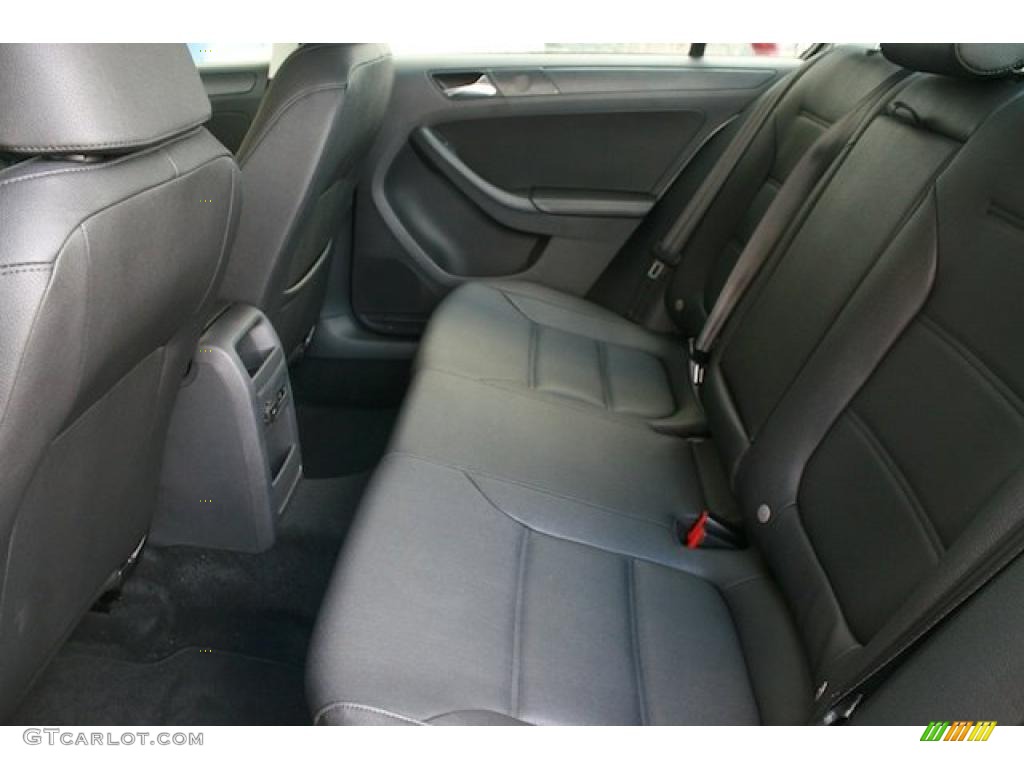 Titan Black Interior 2011 Volkswagen Jetta SE Sedan Photo #38467413