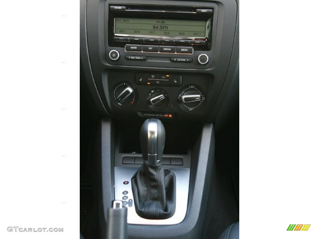 2011 Volkswagen Jetta SE Sedan 6 Speed Tiptronic Automatic Transmission Photo #38468225
