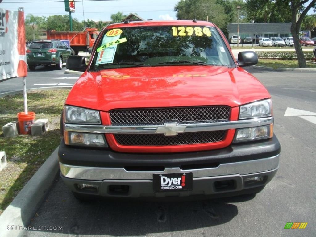 2005 Silverado 1500 Z71 Extended Cab 4x4 - Victory Red / Dark Charcoal photo #2