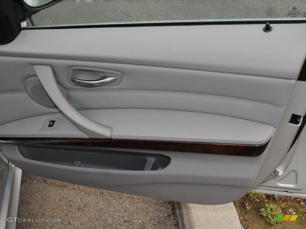 2009 BMW 3 Series 335i Sedan Grey Door Panel Photo #38469573