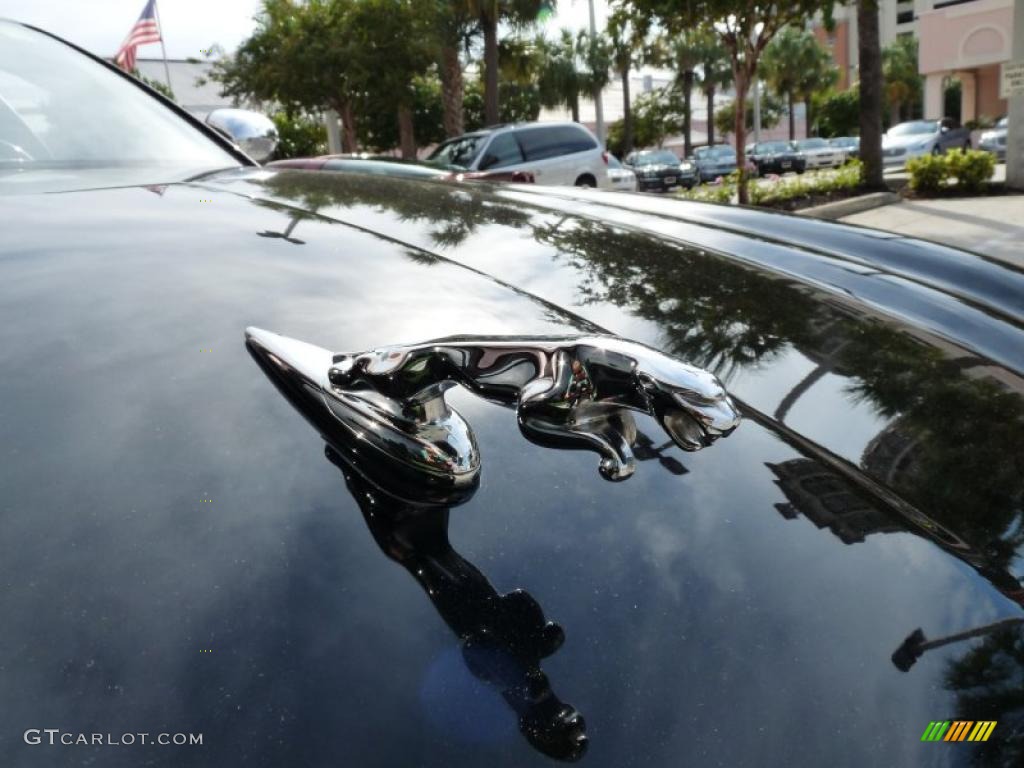 2007 XJ Super V8 - Ebony Black / Barley/Charcoal photo #14