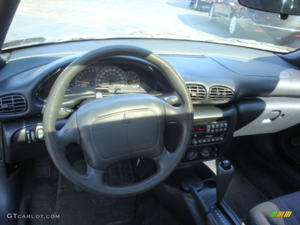 2001 Sunfire SE Coupe - Indigo Blue / Graphite photo #14