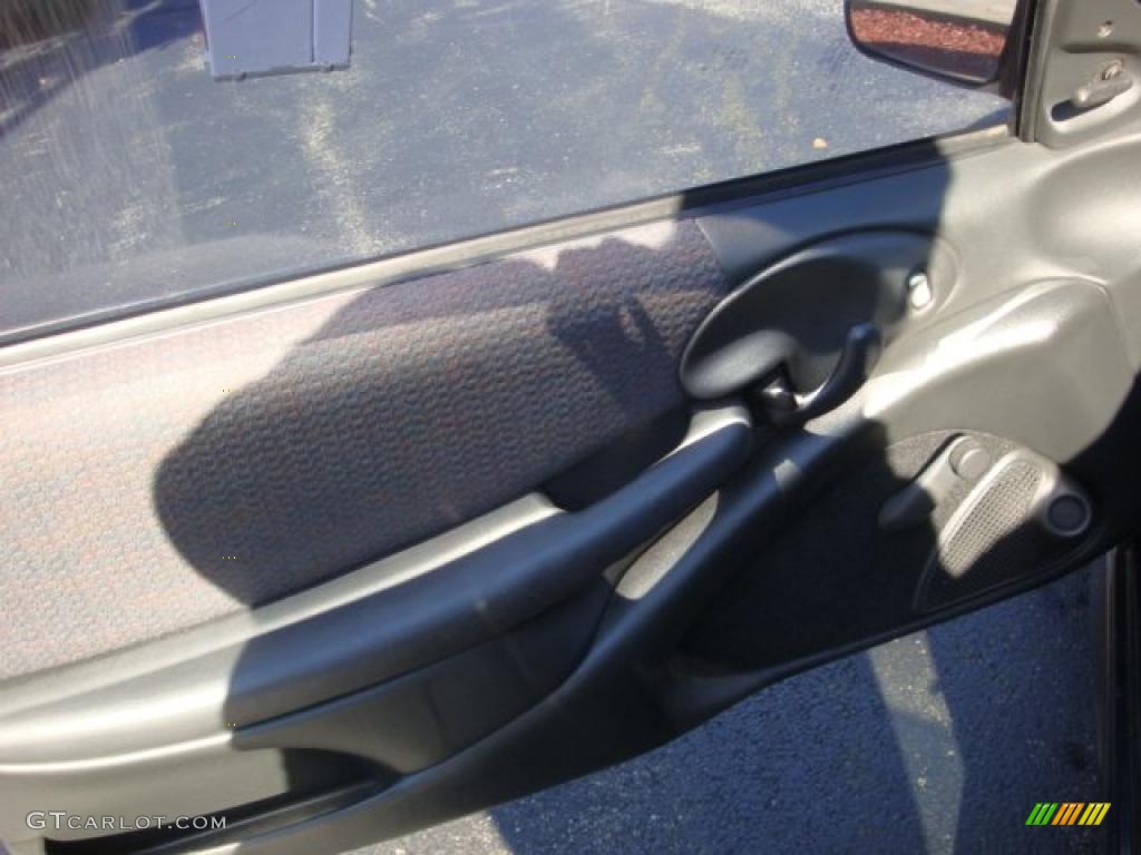 2001 Sunfire SE Coupe - Indigo Blue / Graphite photo #15