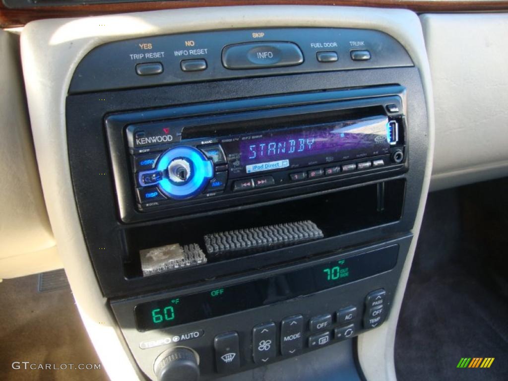 2000 Cadillac Eldorado ESC Controls Photo #38473359