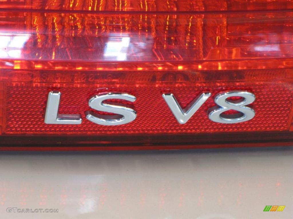2002 Lincoln LS V8 Marks and Logos Photo #38477075